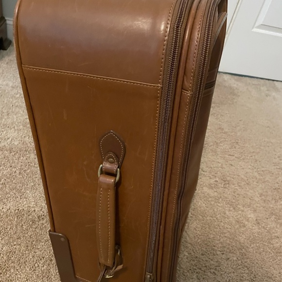 COPY - Ghurka leather rolling suitcase - Picture 9 of 13